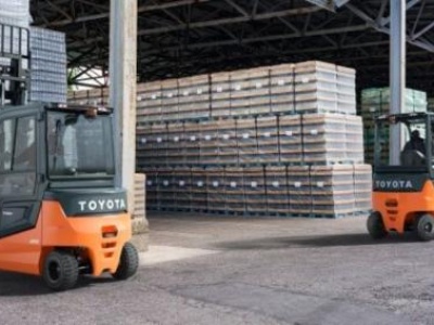 Nuovo Accordo Stato-Regioni 2025: cosa cambia per la formazione di chi guida carrelli elevatori